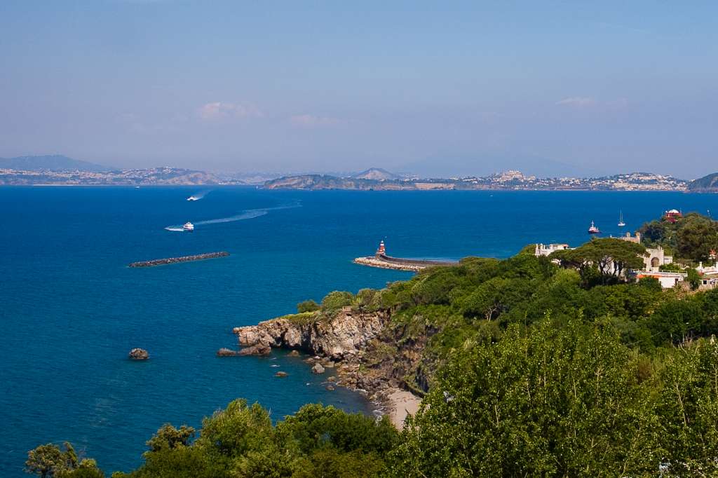 La Spiaggia Degli Inglesi Ad Ischia