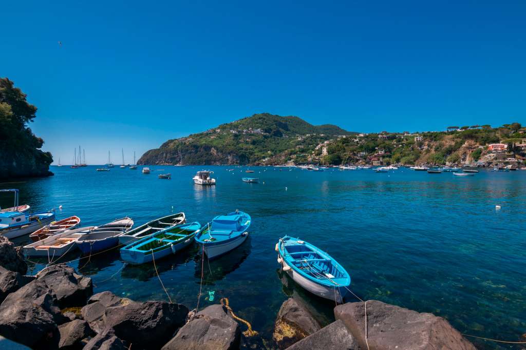 Le Spiagge Del Comune Di Ischia